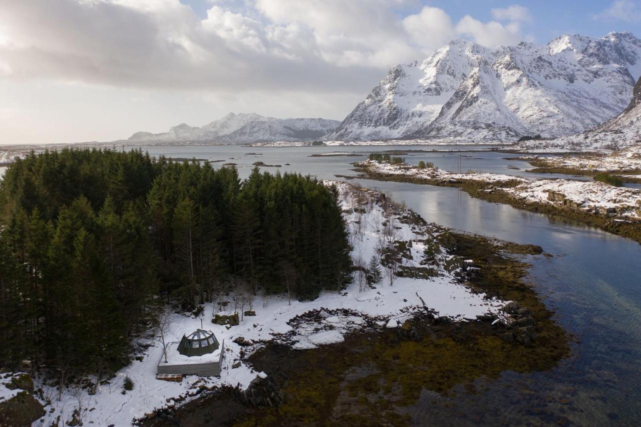 Flo Lofoten Eco Escape Hotel Valberg Exterior photo